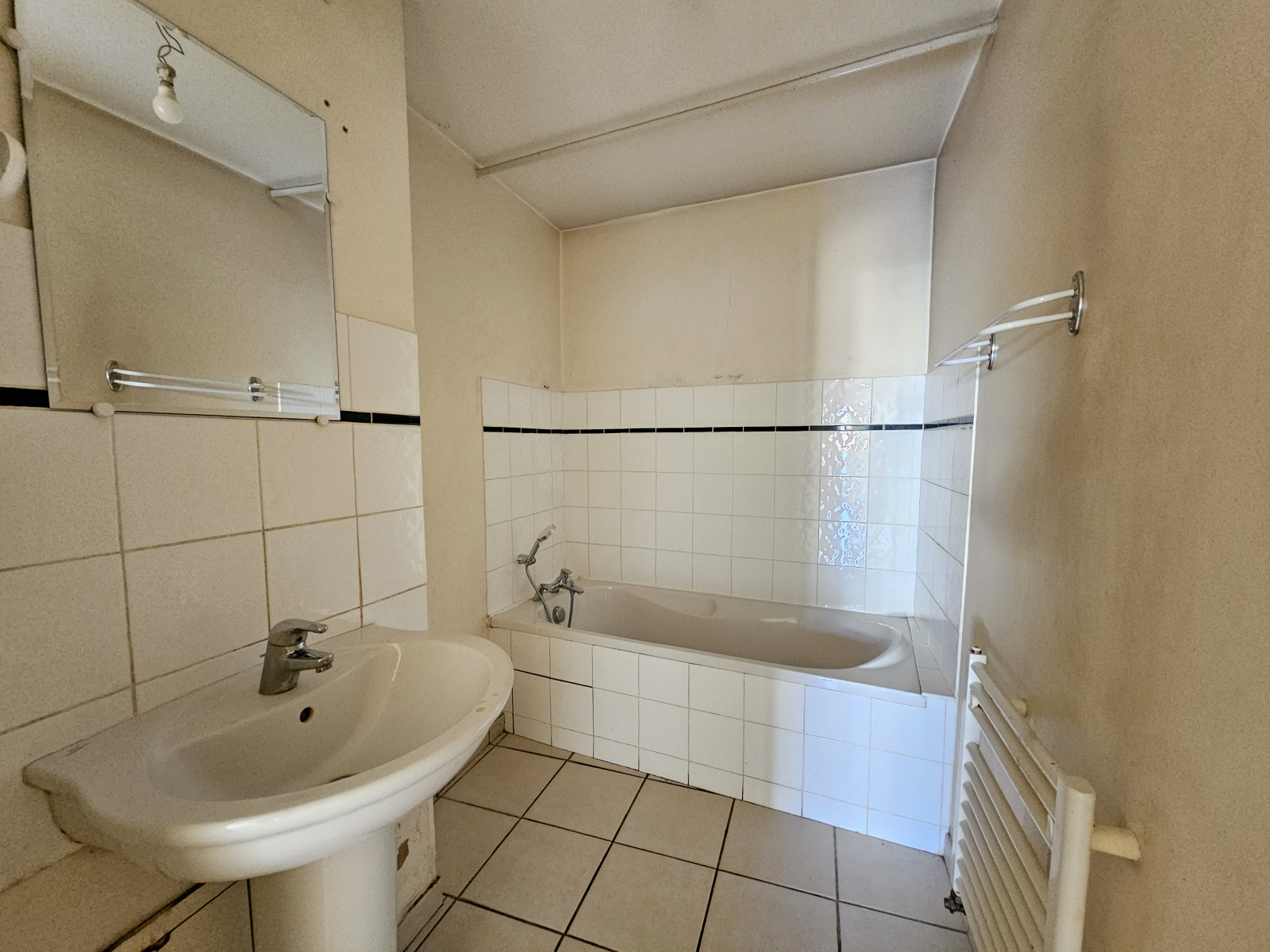 Image_5, Appartement, Belley,
                                ref :A0003581